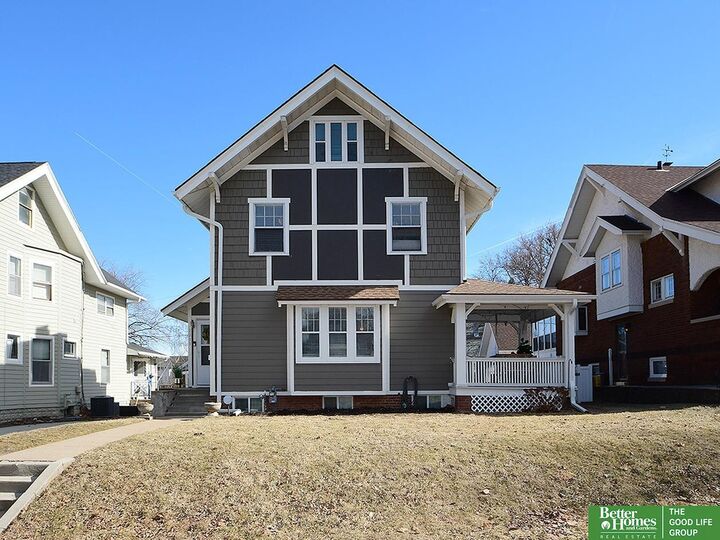 Property Photo:  2211 Hanscom Boulevard  NE 68105 