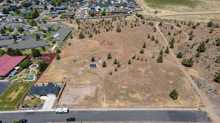 Property Photo: NE A Street Tl102 OR 97741