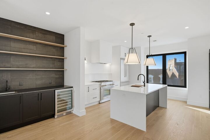 Property Photo:  238 Webster St 6  MA 02128 