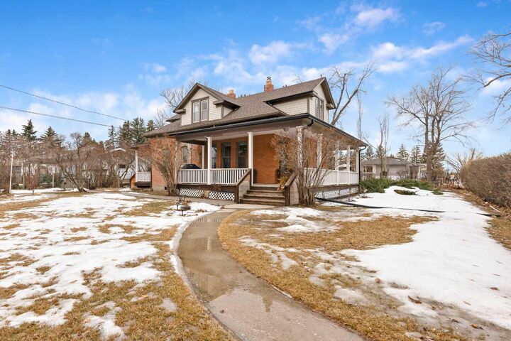 Photo de la propriété: 725 Macleod Trail SW AB T1V 1B8