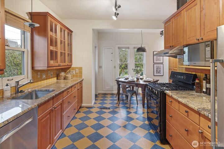 Property Photo:  2310 N 65th Street  WA 98103 