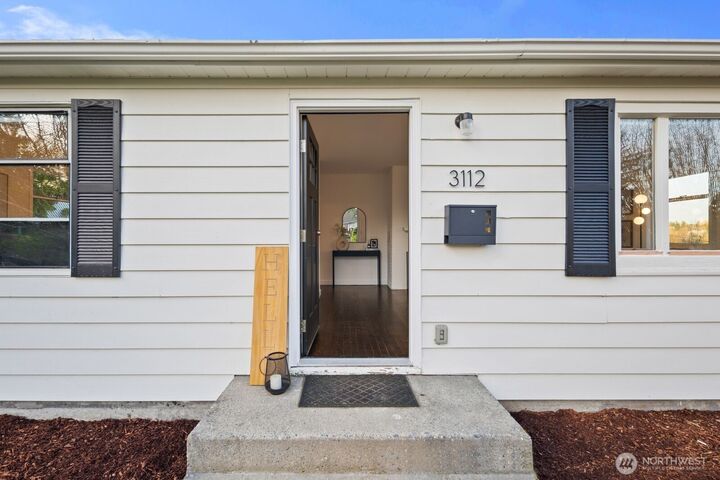 Property Photo: 3112 SW 97th Street WA 98126