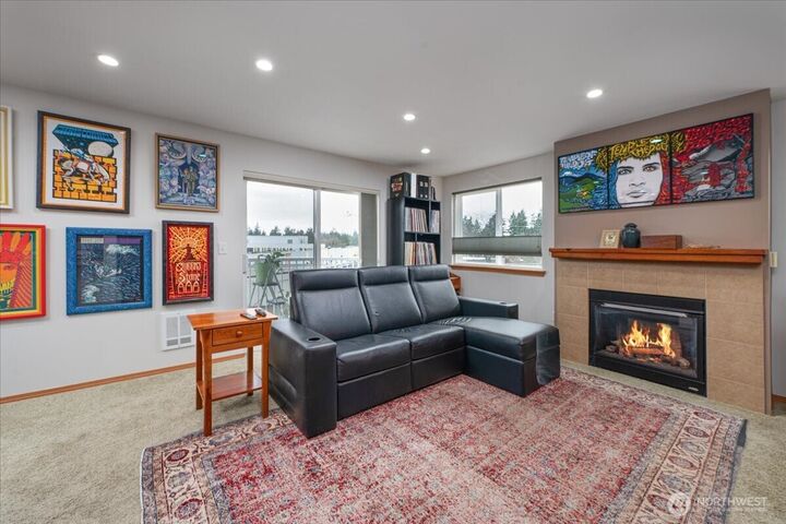 Property Photo:  11532  15th Avenue NE 301  WA 98125 