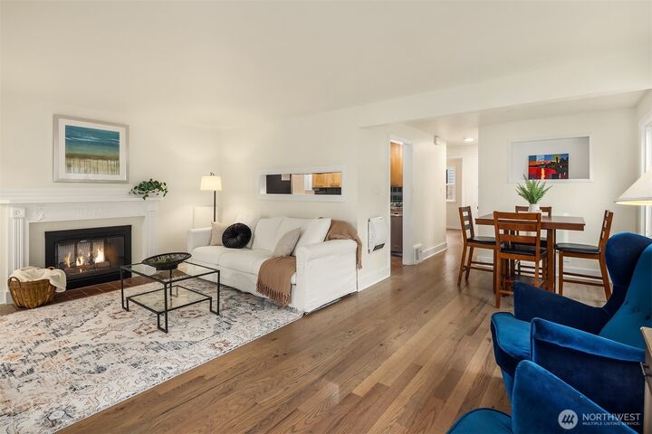 Property Photo:  6833  47th Avenue NE  WA 98115 