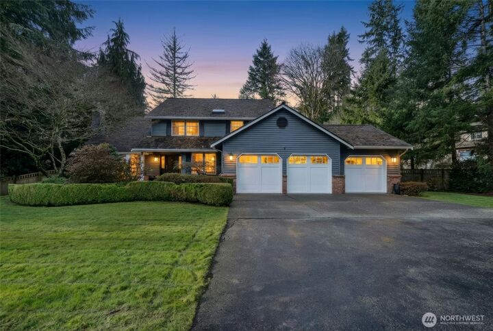 Property Photo:  2641  262nd Place SE  WA 98075 
