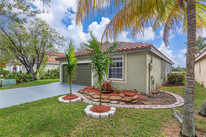 Property Photo:  711 NW 182nd Way  FL 33029 
