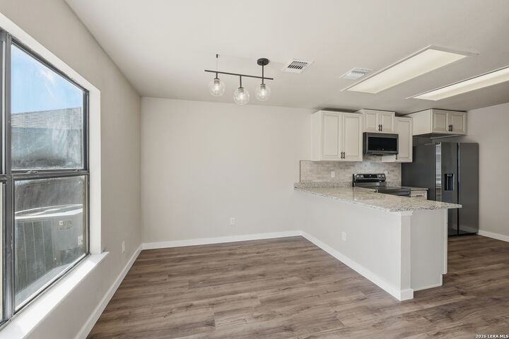 Property Photo: 8010 Coral Meadow TX 78109