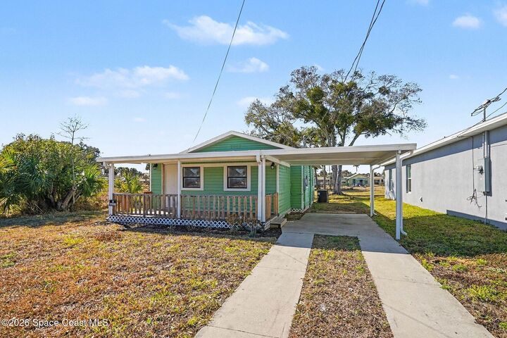 Property Photo: 515 S Wilson Avenue FL 32922