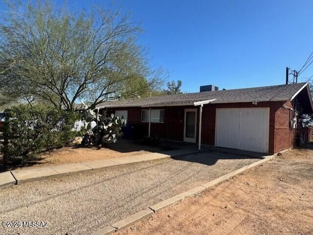 Property Photo:  3926-3930 E 3rd Street  AZ 85711 