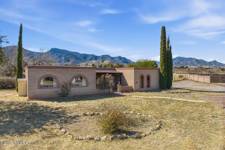 Property Photo: 5210 S Apache Avenue AZ 85650