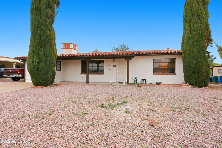 Property Photo:  334 S Vista Del Rio  AZ 85614 