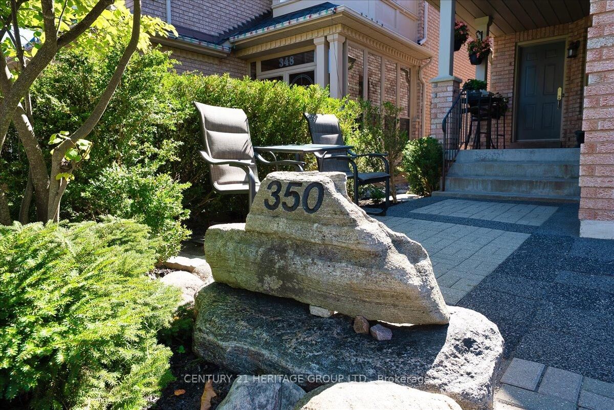 Property Photo:  350 Hewitt Circle  ON L3X 2H1 