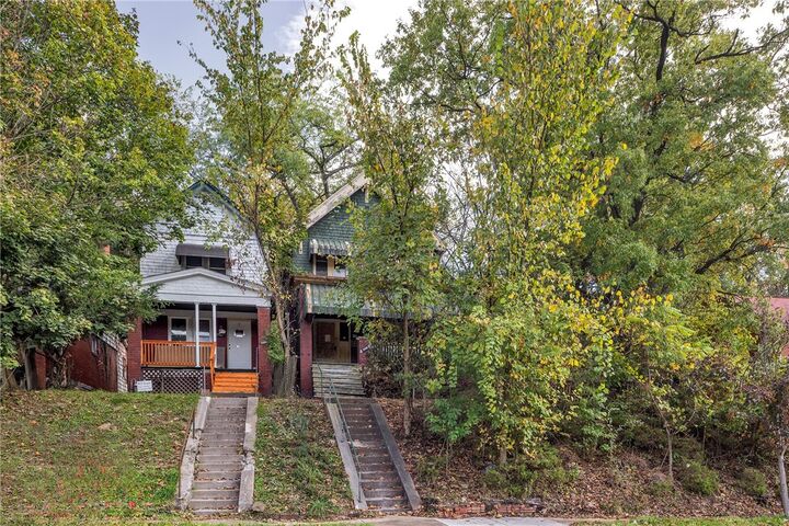 Property Photo:  2040 Laketon Rd  PA 15221 