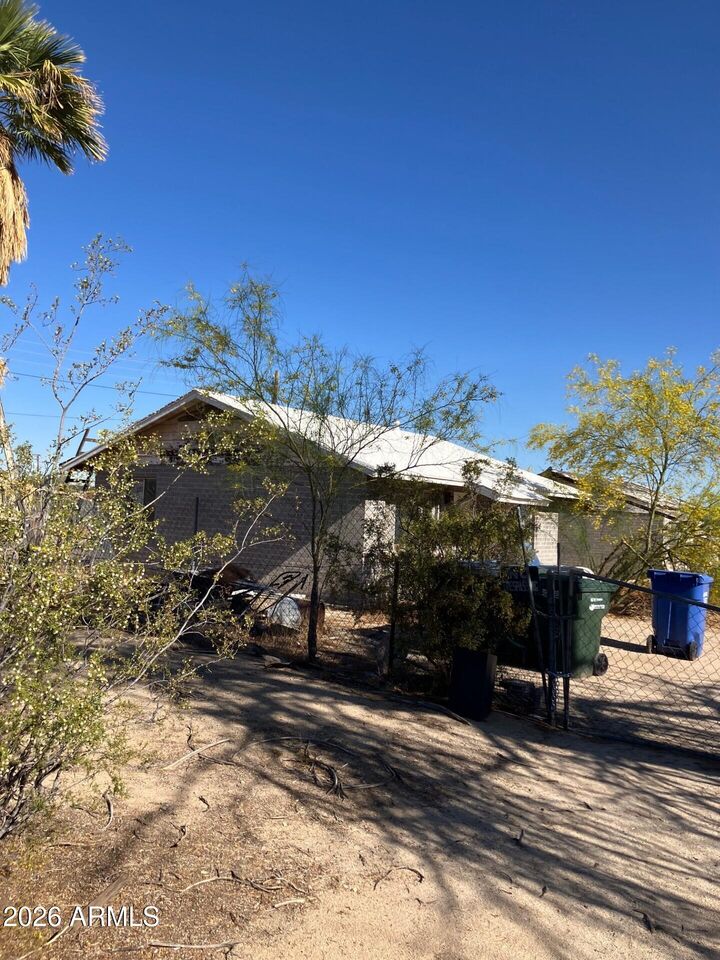 Property Photo:  2138 E Desert Lane 20  AZ 85042 