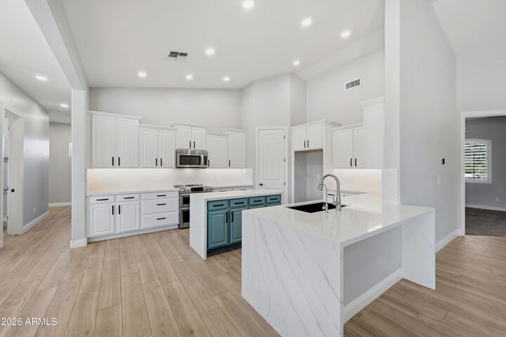 Property Photo: 5643 W Rock Court AZ 85144