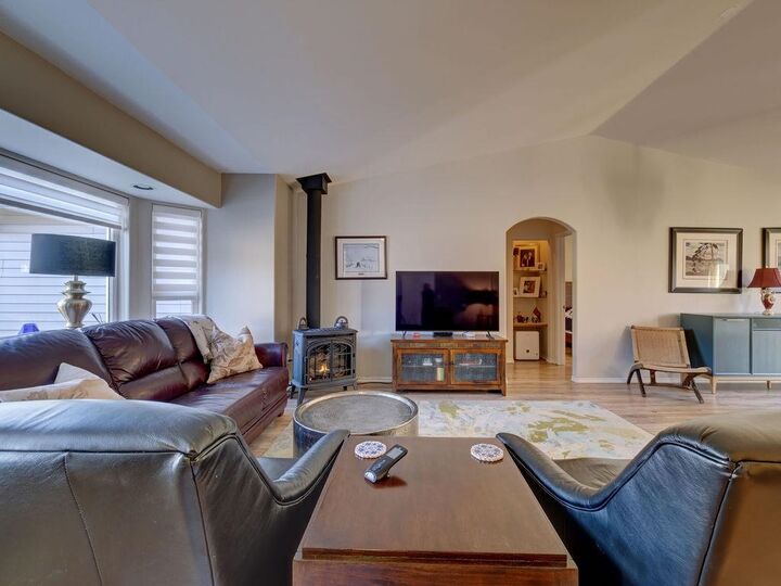 Property Photo: 5643 Curtis Place BC V7Z 0R9