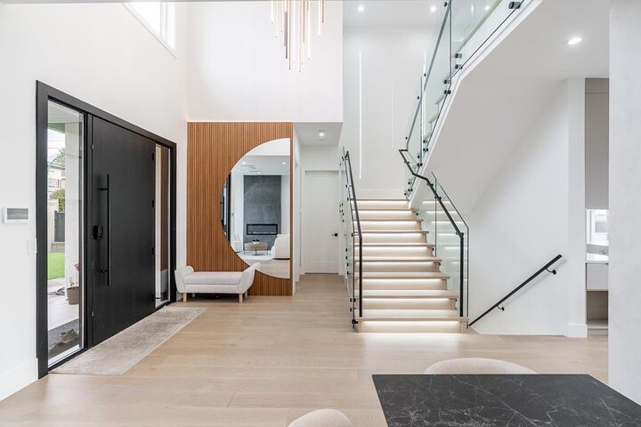 8056 12th Avenue — photo 1