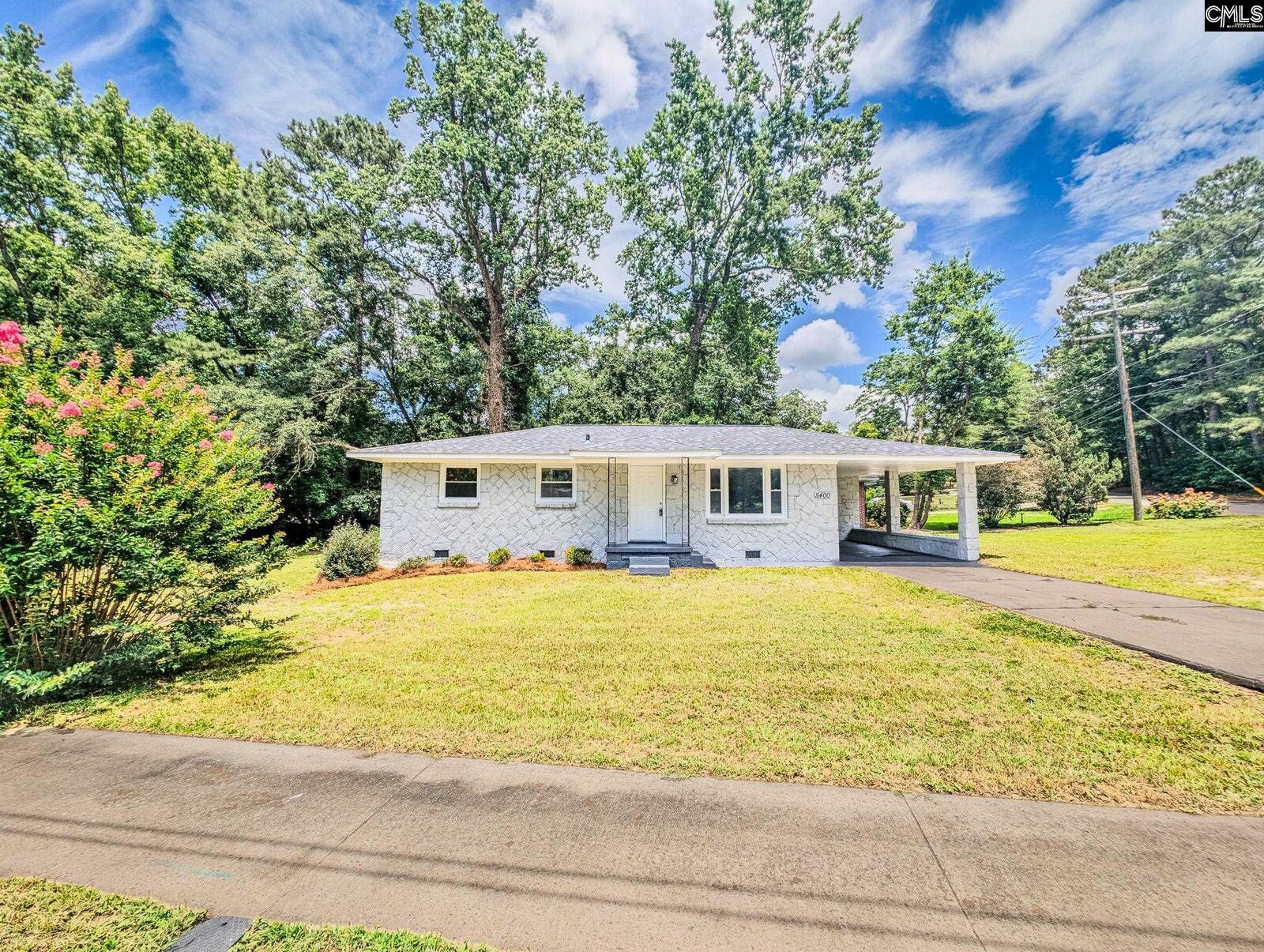 Property Photo:  5400 Pinestraw  SC 29206 