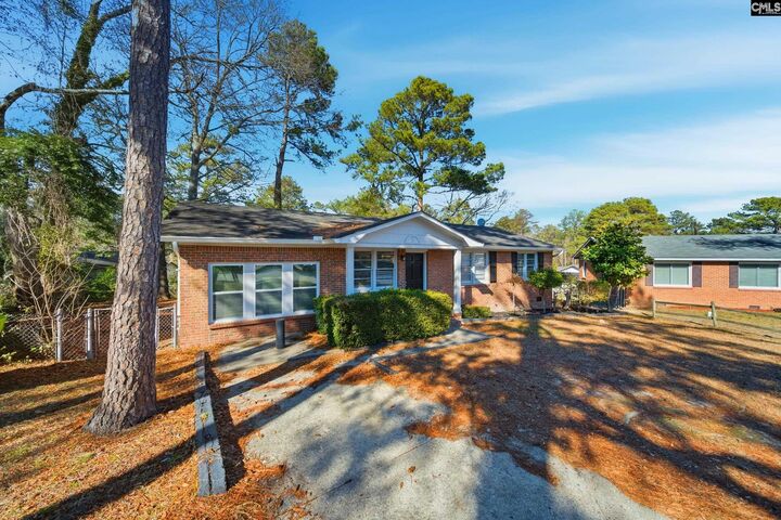 Property Photo:  120 Kelly Ct  SC 29016 