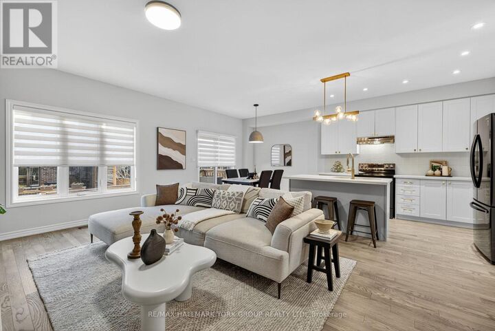 Property Photo:  20 Gord Matthews Way  ON L9P 0E9 