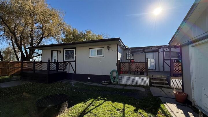 Property Photo:  218 Dujardin Street  MB R0M 0M0 