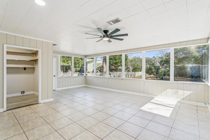 Property Photo:  123 SW Robinwood Drive  FL 32548 