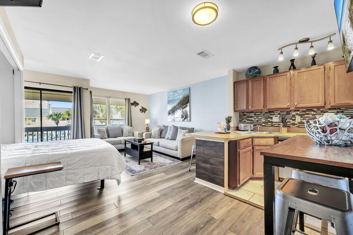 Property Photo:  775 Gulf Shore Drive 8209  FL 32541 