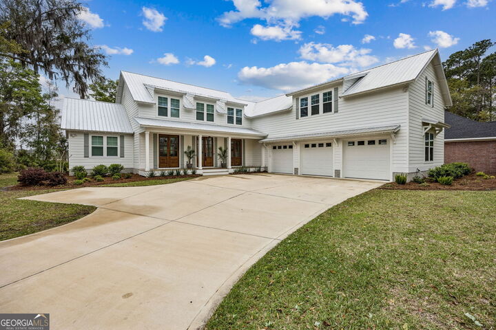 Property Photo: 200 Carrington Court GA 31548