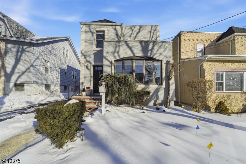 Property Photo:  362 Crawford Ter  NJ 07083 