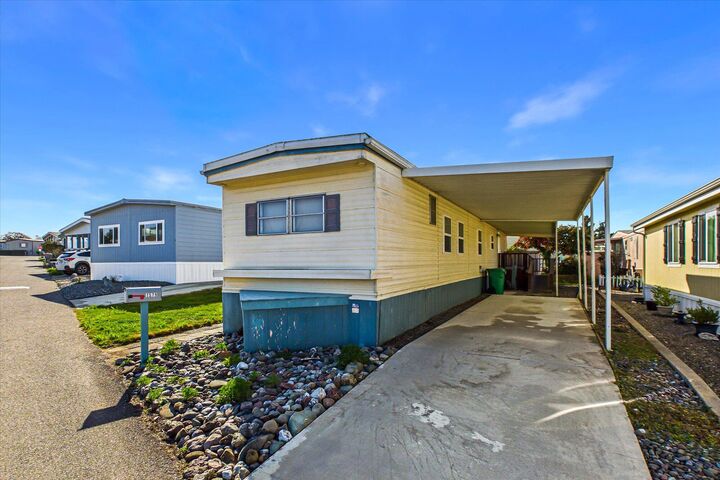 Property Photo:  1579 Kings Row 64  CA 95540 