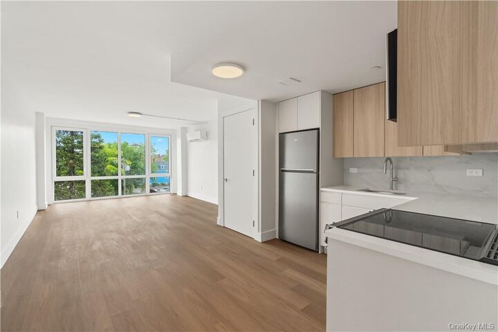 Property Photo:  10 Lyon Place 203/2C  NY 10601 