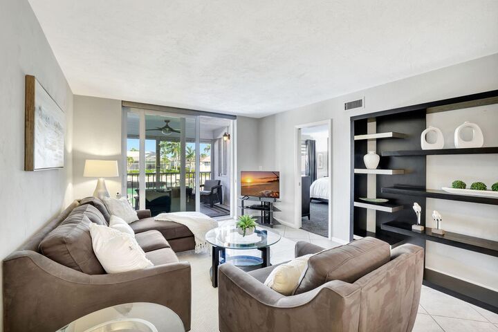 Property Photo:  889 Collier Court 203  FL 34145 