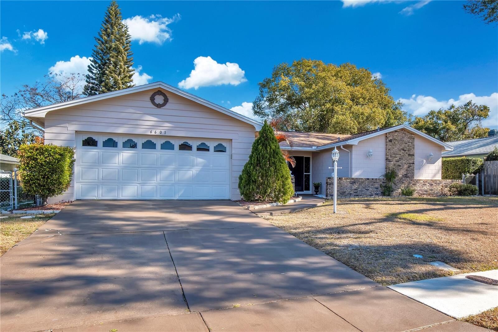 Property Photo:  6601 Carden Drive  FL 32818 