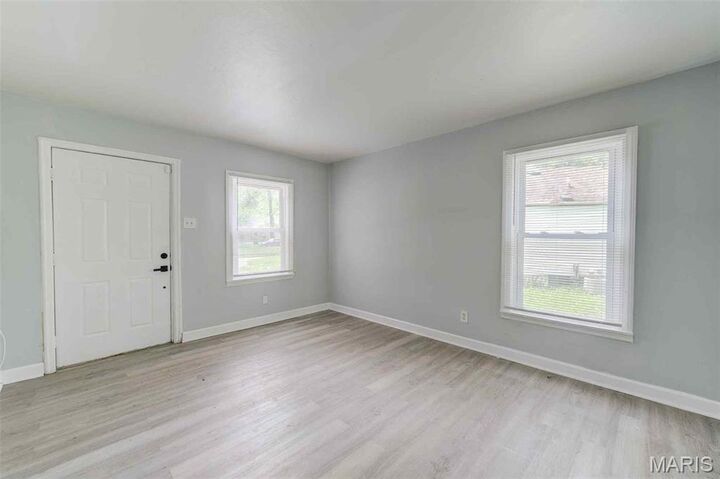 Property Photo: 25 Vierling Drive MO 63135