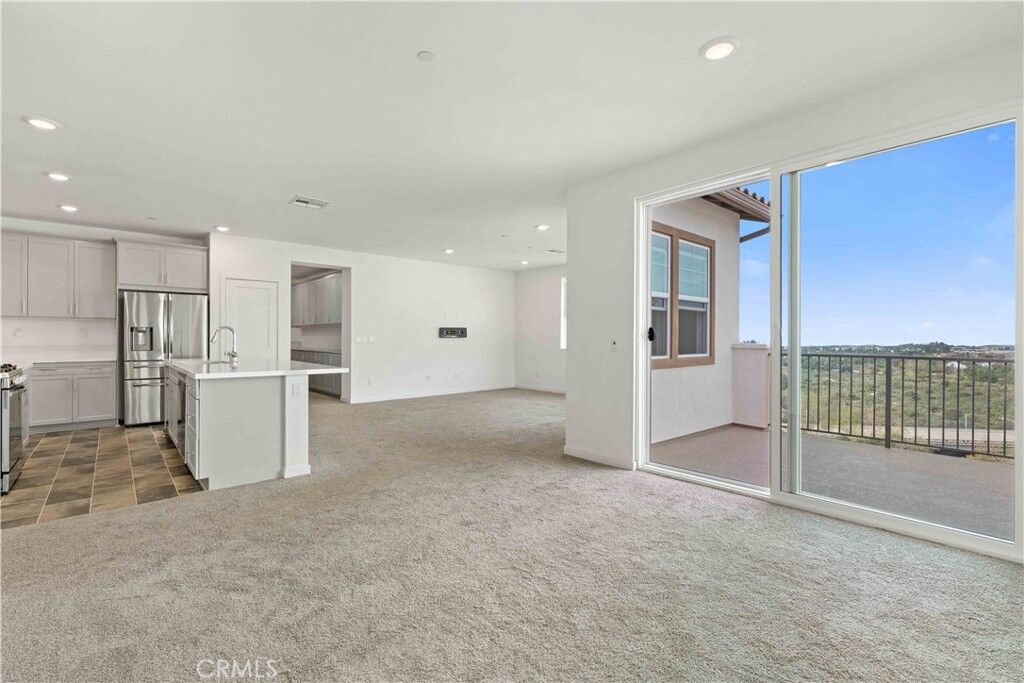 Property Photo: 463 Besalu Terrace CA 92692