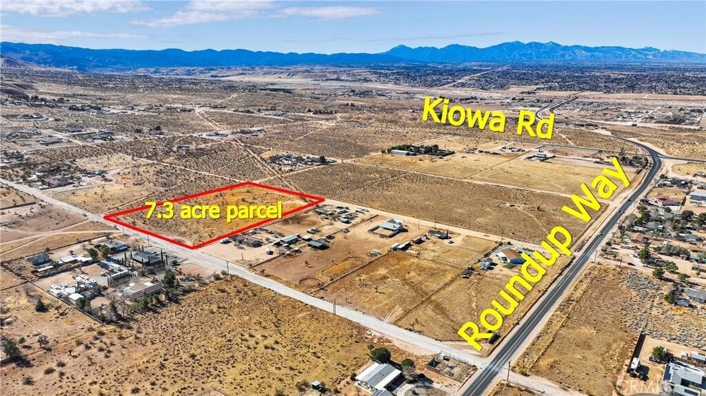 Property Photo:  11 Juniper Street  CA 92307 