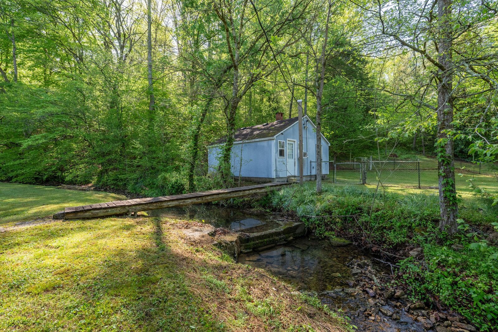 Property Photo:  3795 Wayland Springs Rd  TN 38463 