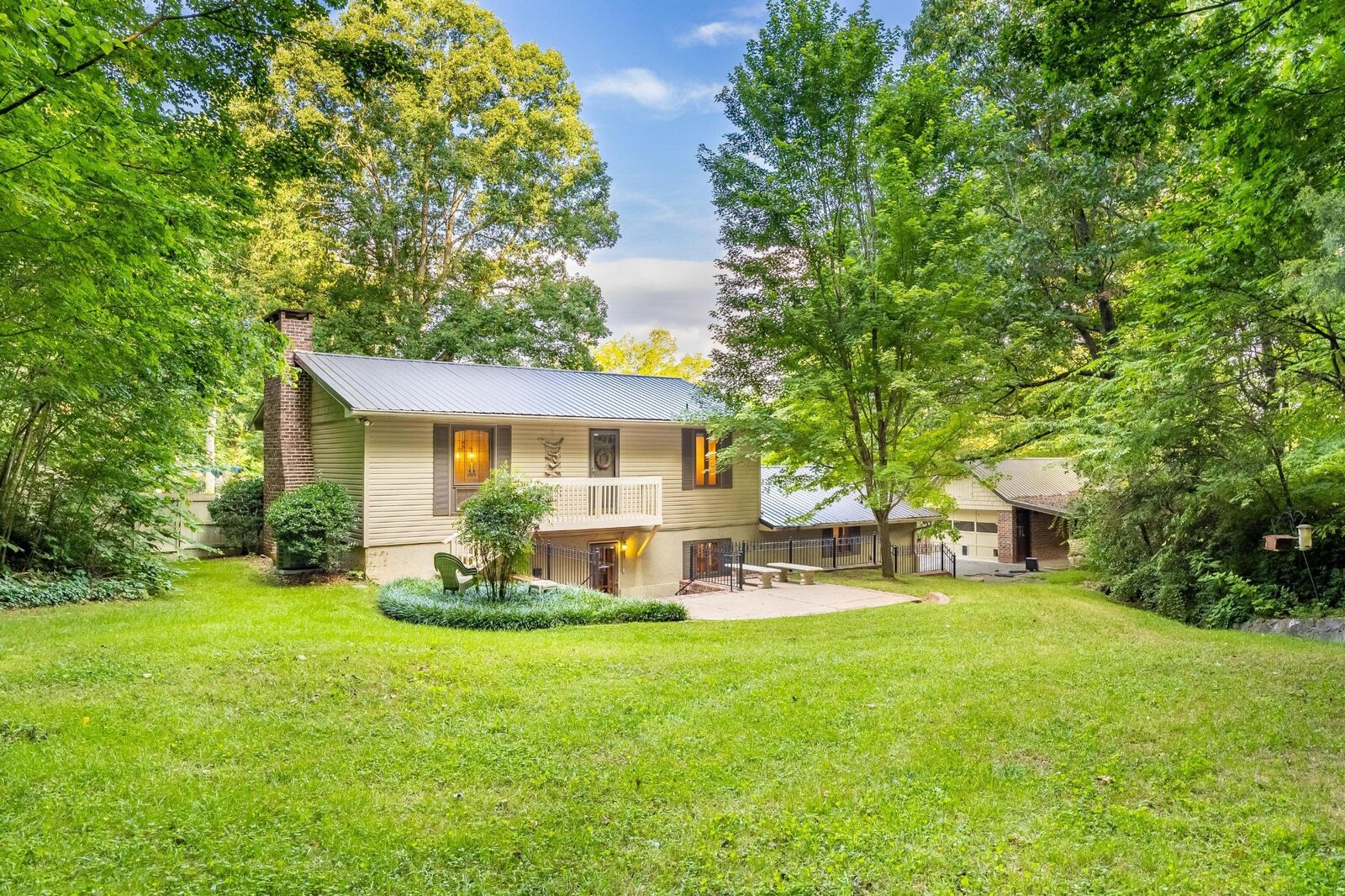 Property Photo:  1920 Campbell Drive NW  TN 37312 