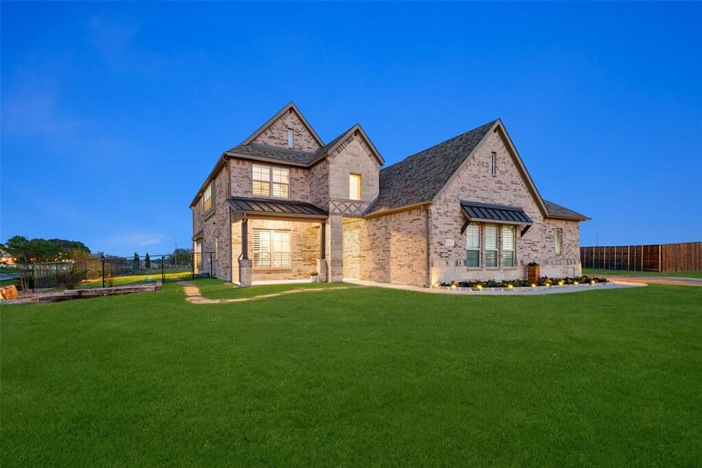 Property Photo: 112 Walnut Drive TX 75495