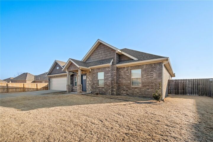 Property Photo:  603 Chamberlain Road  AR 72753 