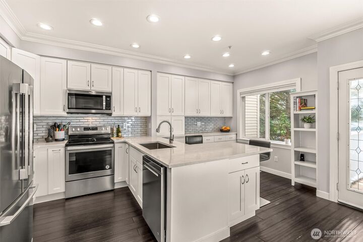 Property Photo: 13400 Dumas Road A6 WA 98012