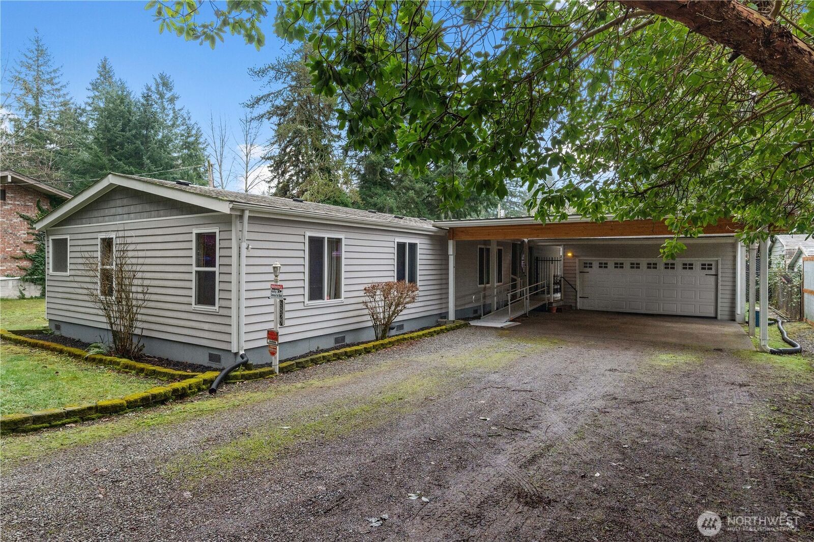 Property Photo:  6827  Holmes Island Road SE  WA 98503 
