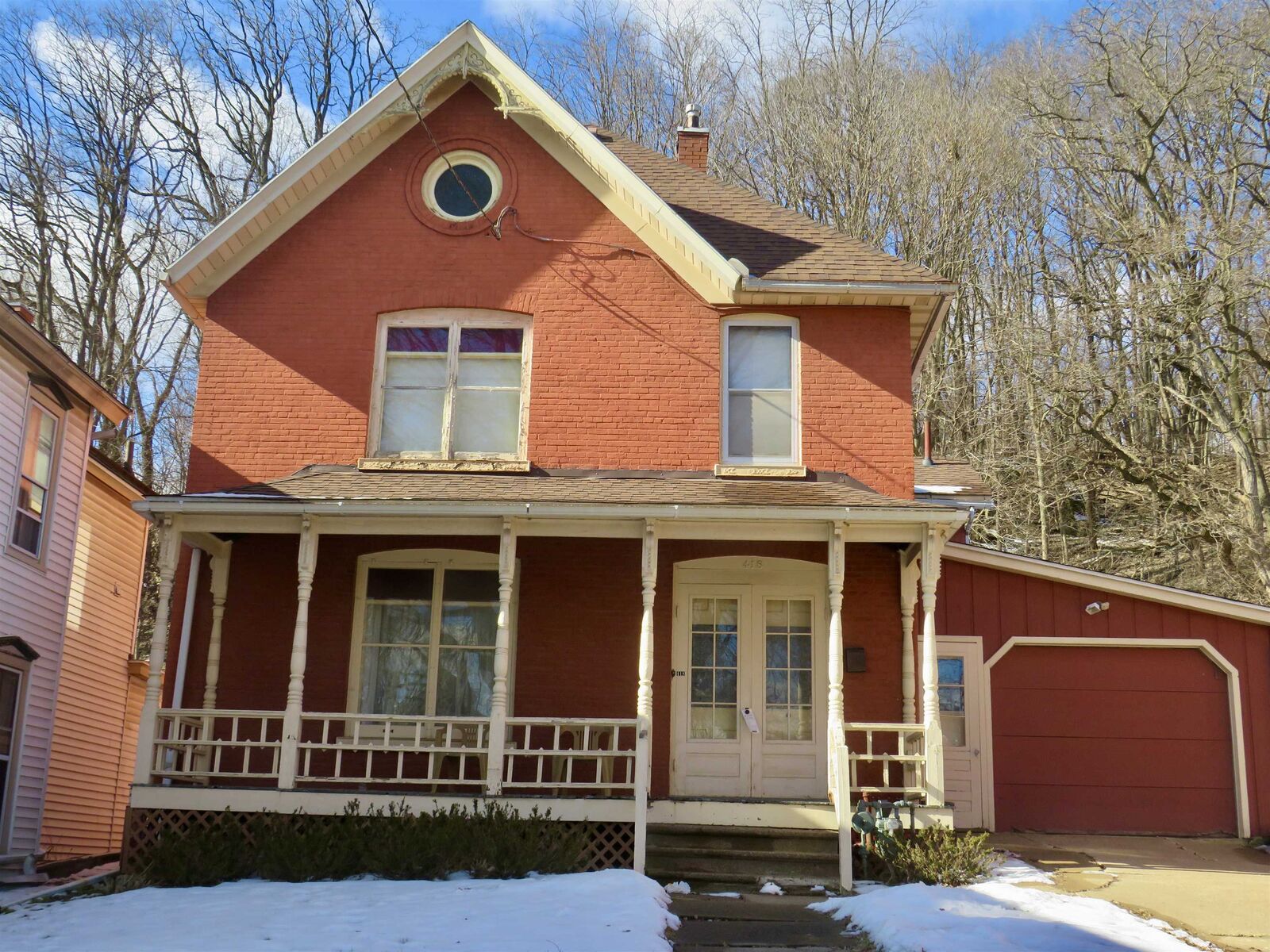 Property Photo: 418 Broadway IL 61036