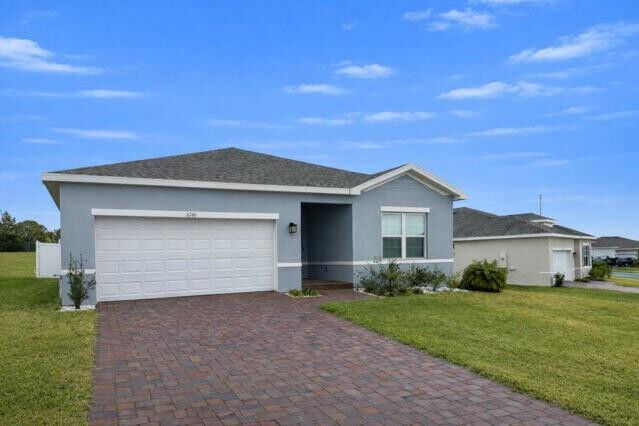 Property Photo:  6740 Rumine Circle  FL 32967 