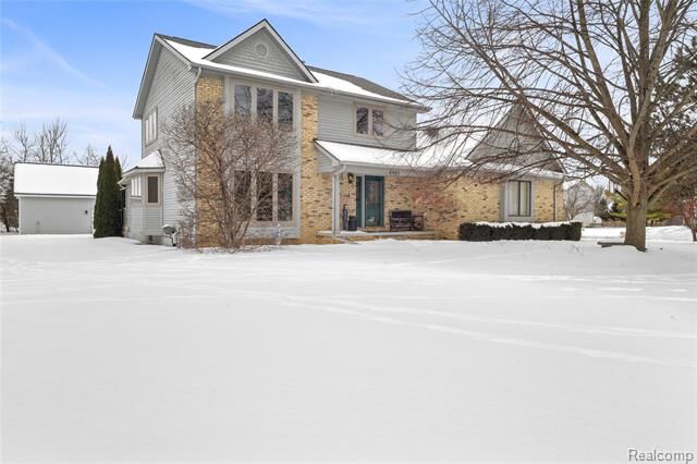 Property Photo:  6083 Chatham Court  MI 48439 