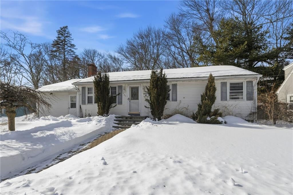 Property Photo:  165 Lockwood Street  RI 02893 