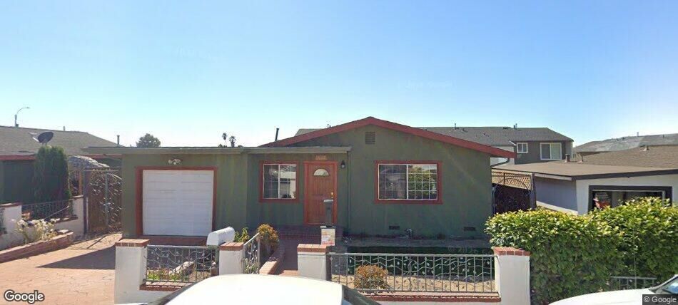 Property Photo:  1663 Vallejo Street  CA 93955 