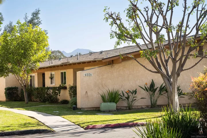 Property Photo:  1221 Green Garden 1  CA 92021 