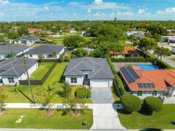 Property Photo:  21326 Old Cutler Rd  FL 33189 