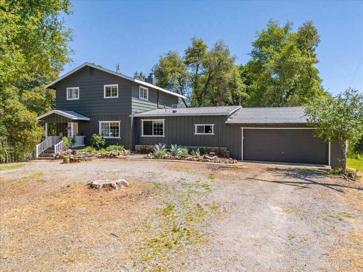 Property Photo:  13750 Dusty Oaks Trail  CA 96008 